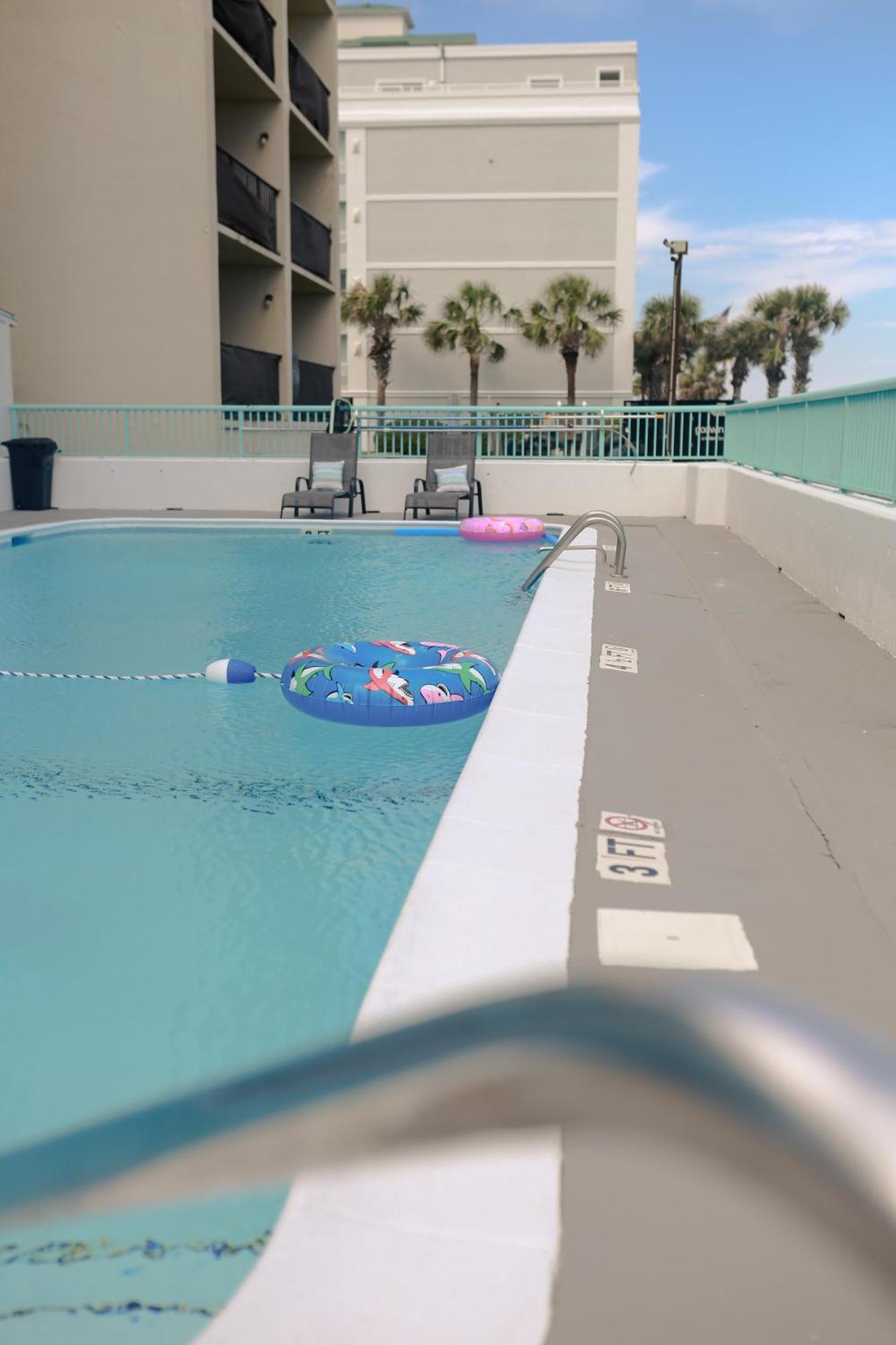 Southern Breeze Ocean Front Hotel Myrtle Beach Buitenkant foto