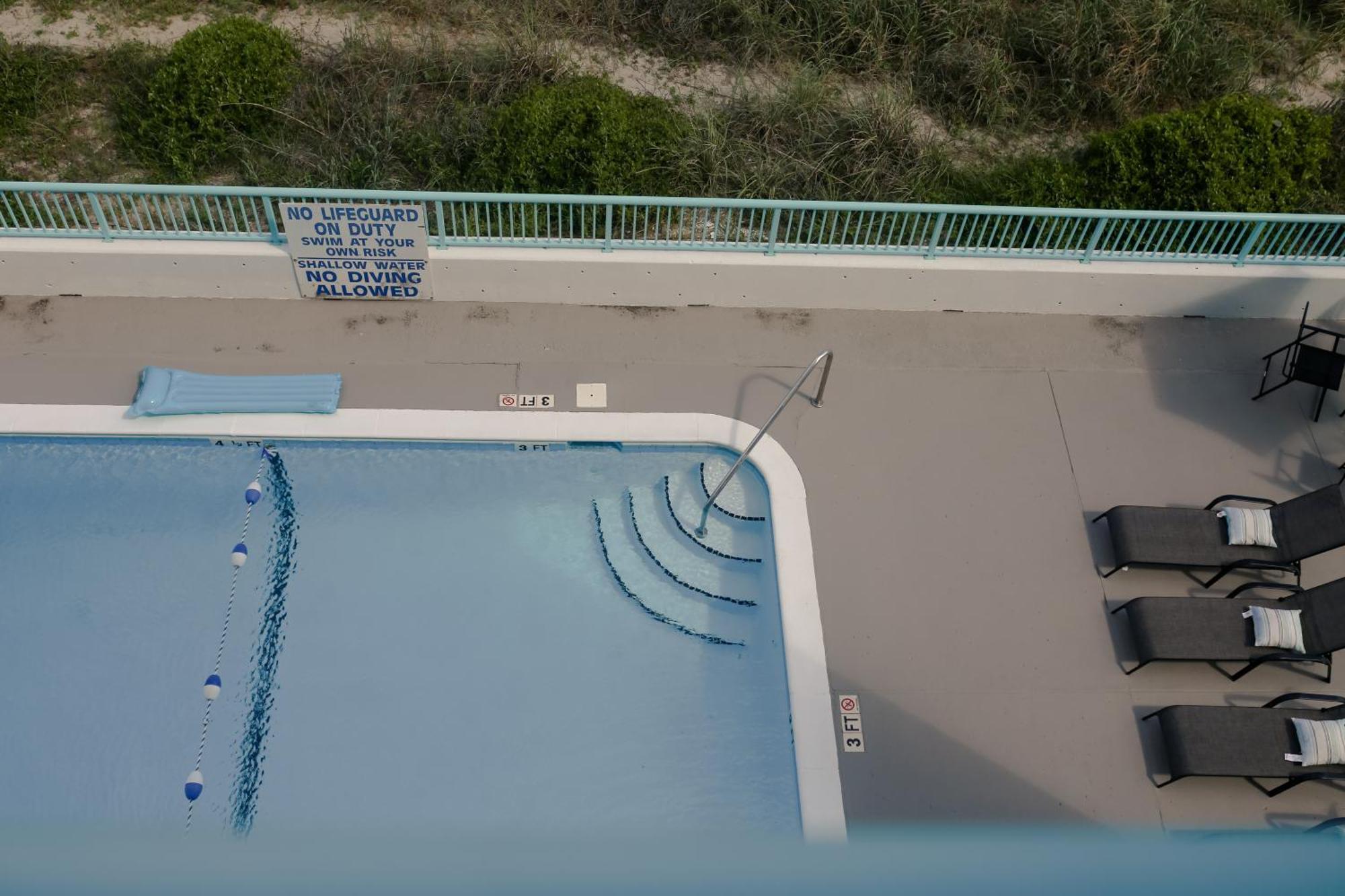 Southern Breeze Ocean Front Hotel Myrtle Beach Buitenkant foto