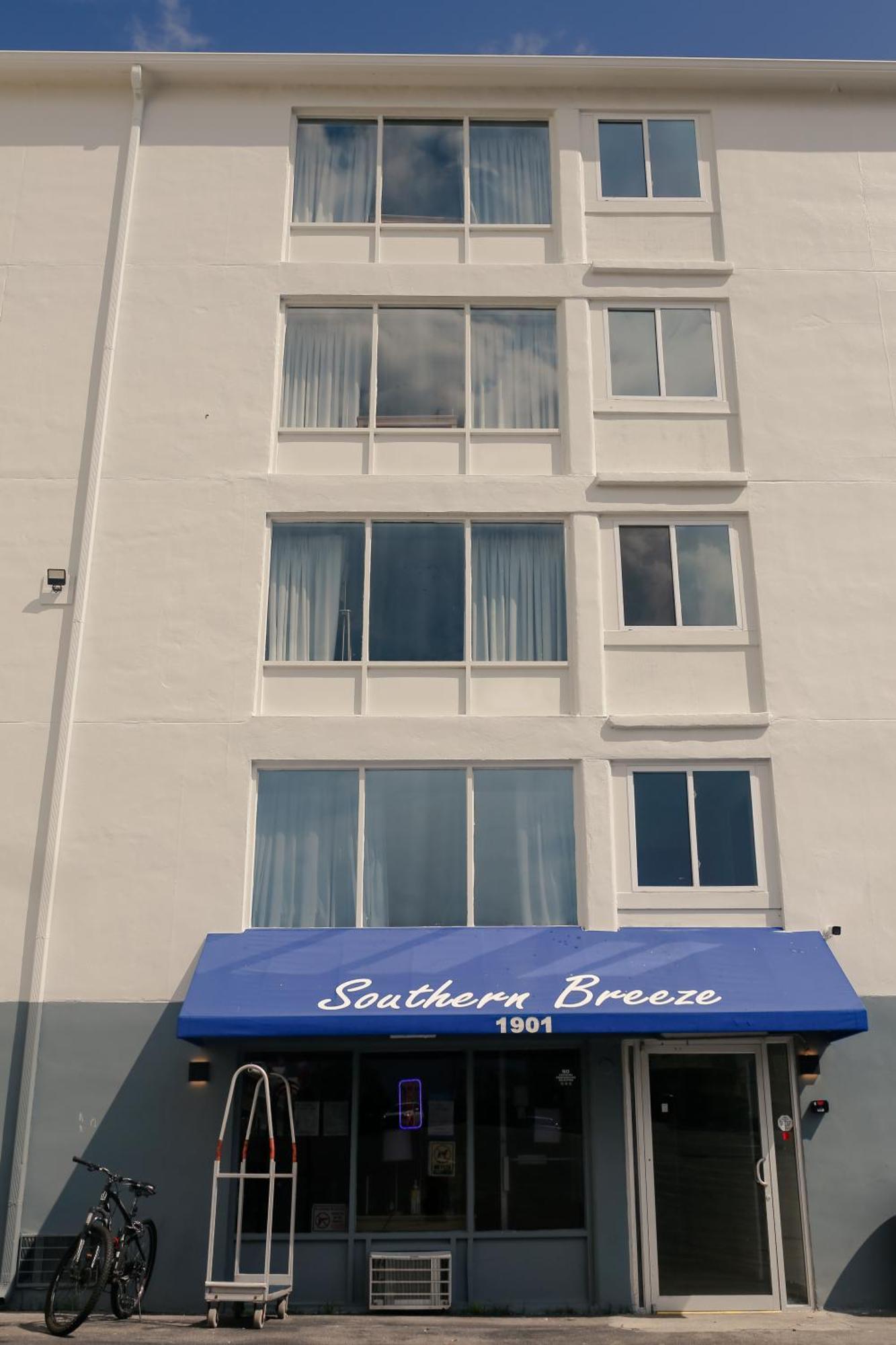 Southern Breeze Ocean Front Hotel Myrtle Beach Buitenkant foto